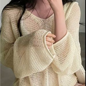 Thin knit sweater